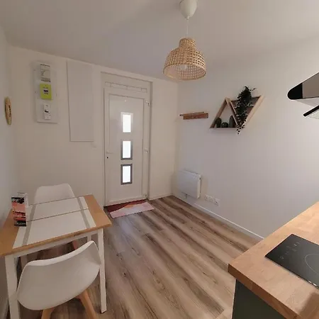 T2 Cozy Proche Centre Apartmán